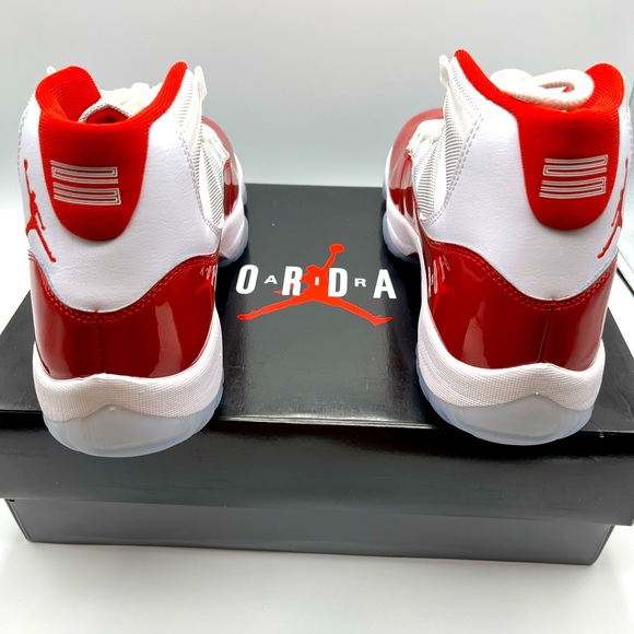 SOLD-New Nike Air Jordan 11 Retro Cherry Men’s Size 9 - Picture 6 of 7